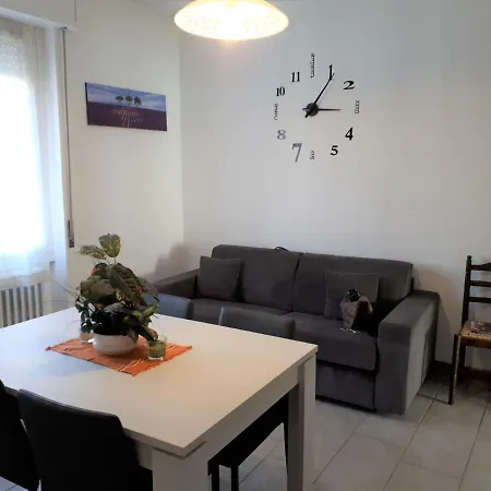 Giuly's House Apartman